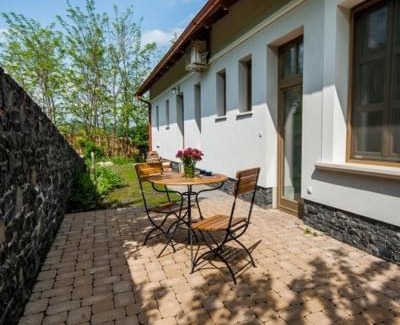 Badacsonytomaj Villa | Villa Portico
