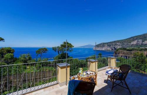 Sant'Agnello Apartamento | Villa Preziosa al Pizzo 3 km da Sorrento