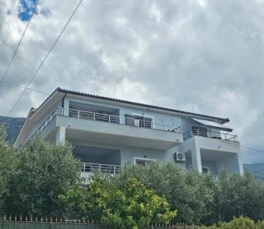 Tragjas Villa | Villa Pulo