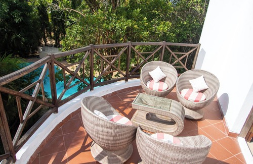 Diani Beach Villa | Villa Pundamilia, Private Pool, Free Wifi, Secure