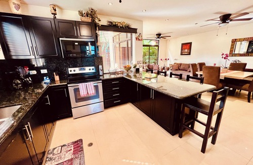 Tárcoles Villa | Villa Punta Leona - Beautiful Family Villa - Gated Community next to Punta Leona