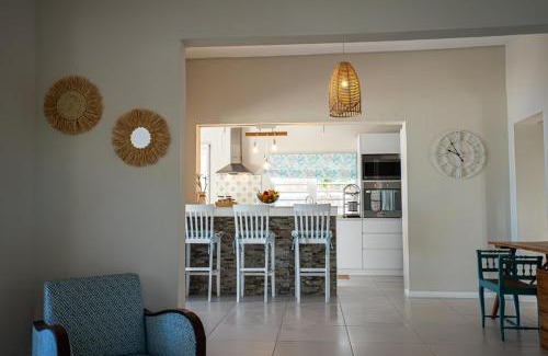 Tombeau Bay Villa | Villa Pwani