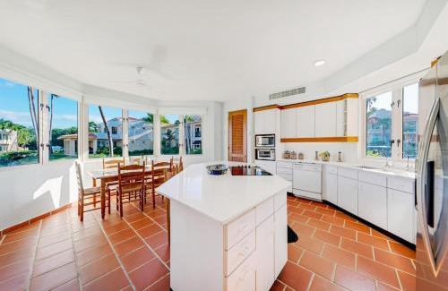 Cerro Gordo Casa | Villa Quenepa at Lakeside Villas