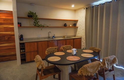Pérula Villa | Villa Quetzalpapalotl