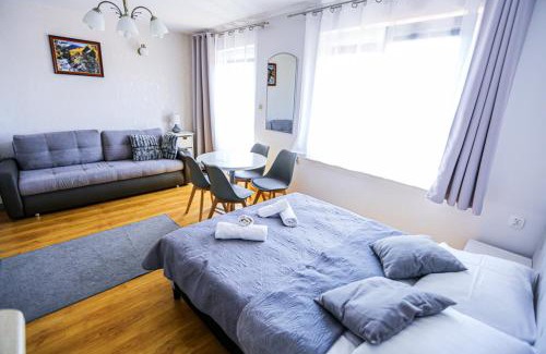 Leba Casa | Villa Róża pokoje & apartamenty