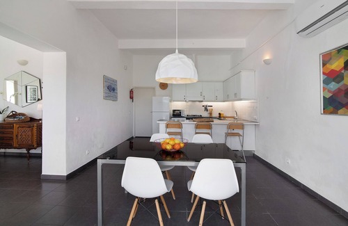 Patroves Casa | Villa Rafa con piscina privada, jardín, Wi-Fi y aire acondicionado