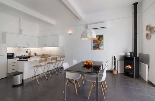 Patroves Casa | Villa Rafa con piscina privada, jardín, Wi-Fi y aire acondicionado