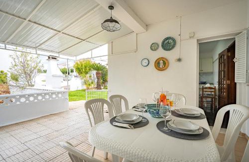 Porches Villa | Villa Raposo