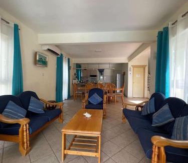 Flic-en-Flac Villa | Villa Ray Manta 3-Bedroom 5mins Walk to Beach - LB1