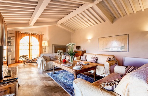 Santo Stefano di Magra Villa | Villa 'Relais Ponzano' cerca de Cinque Terre con vistas al mar y la montaña, piscina infinita, Wi-Fi