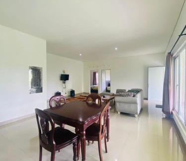 Megamendung Casa | Villa restu adel