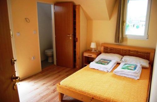 Divin Casa | Villa Reyna