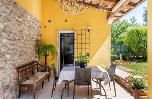 Cavalcaselle Villa | Villa Rio - 5 Min from Peschiera - Sleeps 8