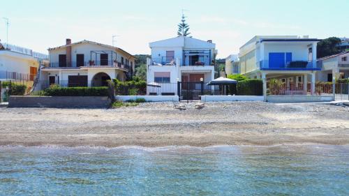 Casteldaccia Apartamento | Villa Rita: seaside flats
