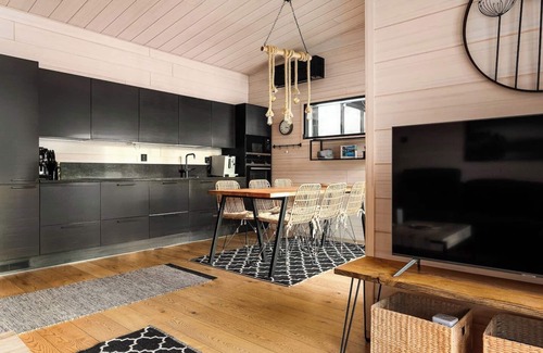 Klaukkala Casa | Villa Ritva - Modern - Lakefront - Hot Tub
