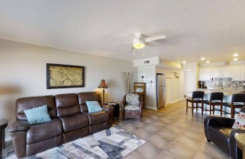 Indialantic Condominio | Villa Riviera Direct Oceanfront, Private balcony/Beach, Heated Pool