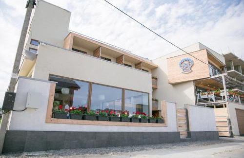 Karolino-Bugaz Hotel | Villa RK DeLuxe