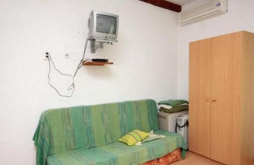 Brsecine Apartamento | Villa Ro - Ela - Studio Apartment with Balcony and Sea View - A2