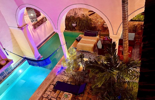 Centro Casa | VILLA ROMANTICA. UNA OBRA MAESTRA COLONIAL VERDADERA. CERCA DE RESTAURANTES Y MUSEOS