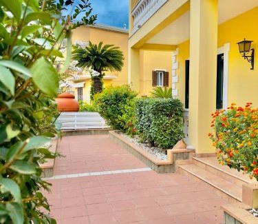 Marina di Ascea Cama Y Desayuno | Villa Romilda
