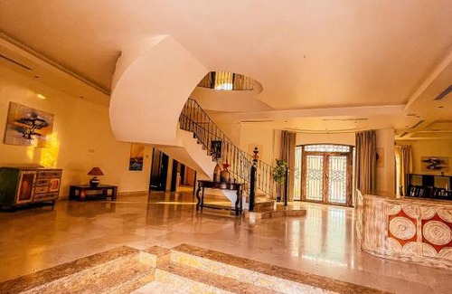 Dubai Casa | Villa Room #1 in Umm Al Sheif