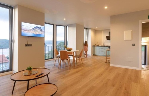 Noia Apartamento | Villa Rosa Apartamentos en casa rural con vistas panorámicas a la ria