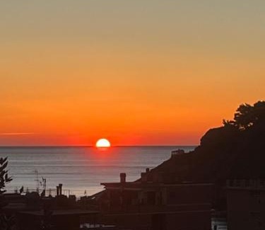 Bonassola Apartamento | VILLA ROSA CON SPLENDIDA VISTA MARE