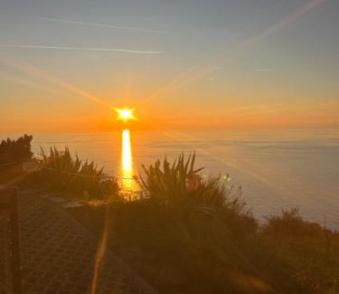 Bonassola Apartamento | VILLA ROSA CON SPLENDIDA VISTA MARE
