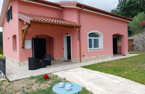 Deiva Marina Casa | VILLA ROSA