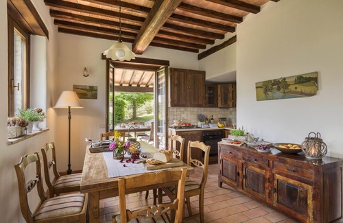 Todi Villa | Villa Rosaspina desde 1700. Piscina privada, aire acondicionado, jacuzzi, DSL / Wi-Fi