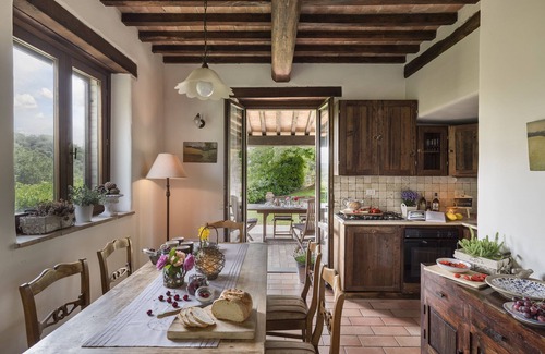 Todi Villa | Villa Rosaspina desde 1700. Piscina privada, aire acondicionado, jacuzzi, DSL / Wi-Fi