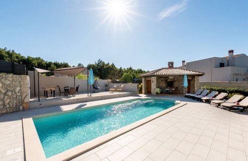 Boljevici Villa | Villa Rose near Labin - Rabac for 4 people with playground and private pool