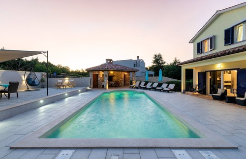 Boljevici Villa | Villa Rose near Labin - Rabac for 4 people with playground and private pool