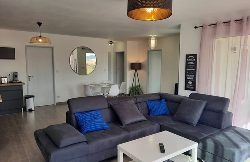 Lagorce Casa | Villa Rose Piscine Privée /climatisée Vallon Pont D'arc