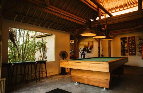 Banjarangkan Villa | Villa Rosita Oceanfront Villa with Private Chef in Bali