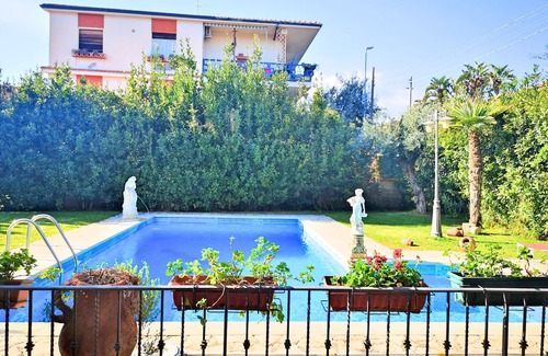Misterbianco Villa | VILLA ROSYIANO-con jardín y piscina privada Catania Etna Taormina