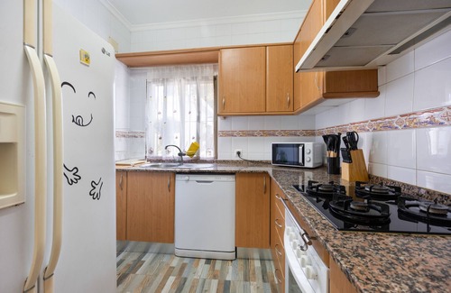Los Gallos-Cerromolino Villa | Villa 'Sahia Ideal Familias 9 Pax' con piscina privada, Wi-Fi y aire acondicionado