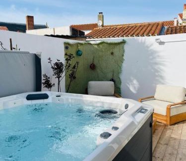 Saint-Gilles-Croix-de-Vie Casa | Villa Sardinyola avec spa privatif