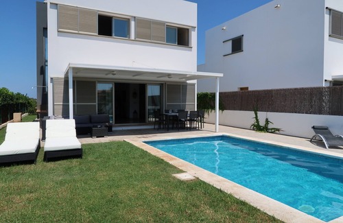 Cala'n Bosch Villa | VILLA S.TOME 8PERS/PISCINA IND./VISTA AL MAR-IDEAL FAMILIA-A600MTRS DE PLAYAS