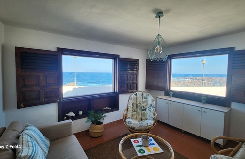 Caleta de Fuste Villa | Villa Salada on the Ocean Shore