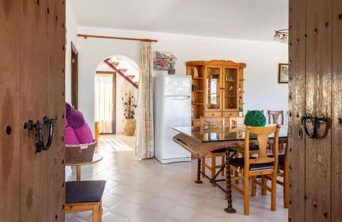 Cala Llombards Chalet De Esquí | Villa Sa Llimonera con piscina privada y vistas al mar cerca de Cala Llombards