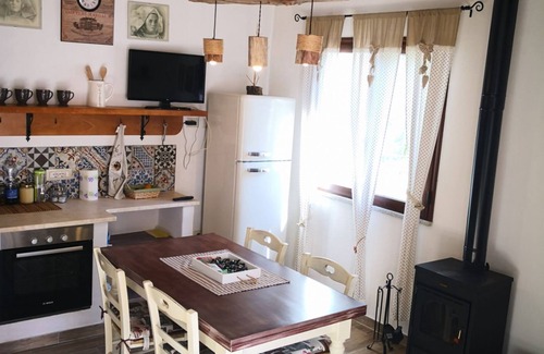 Oliena Villa | Villa Sa pruna con Wi-fi