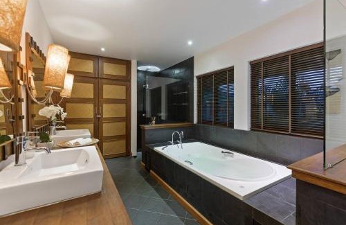 Nonthaburi Casa | Villa Sabai - 3 Beds Sea View