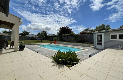 Saint-Vincent-la-Chatre Casa | Casa Sainte-Soulle, 4 dormitorios, 8 personas