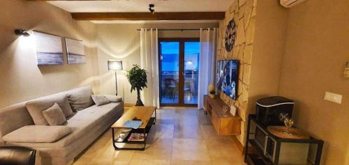Slatine Apartamento | Villa Salena with pool Slatine