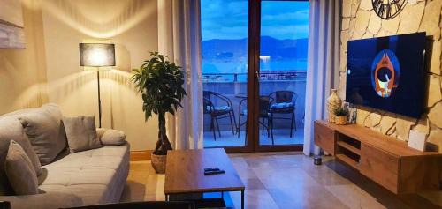 Slatine Apartamento | Villa Salena with pool Slatine