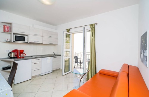 Plat Apartamento | Villa Samba - Standard One-Bedroom Apartment with Balcony and Sea View