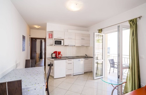 Plat Apartamento | Villa Samba - Standard One-Bedroom Apartment with Balcony and Sea View