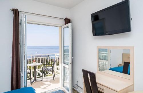 Plat Apartamento | Villa Samba - Studio Apartment with Balcony and Sea View