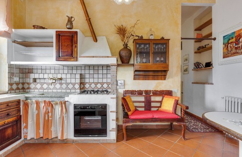 Pomarance Otro | Villa San Tommaso with apartments for groups of families and friends